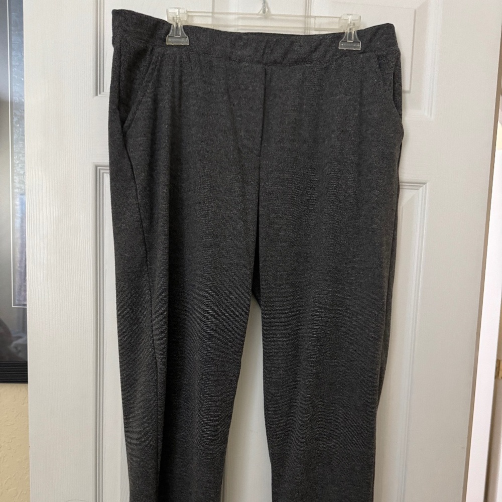 Cathy Daniels. High rise soft knit grey tweed look